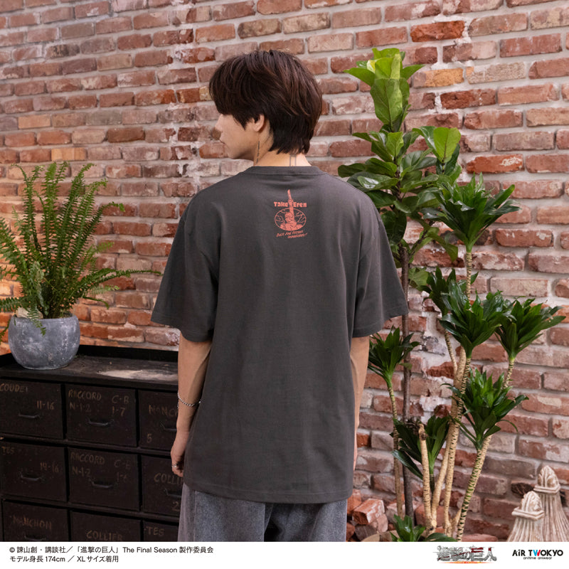 (Goods - Shirt) TV Anime Attack on Titan Scene Art Shirt 3 (Real Salute)