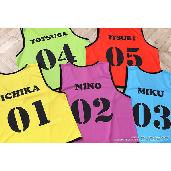 (Goods - T-shirt) The Quintessential Quintuplets＊ Bib Miku Nakano