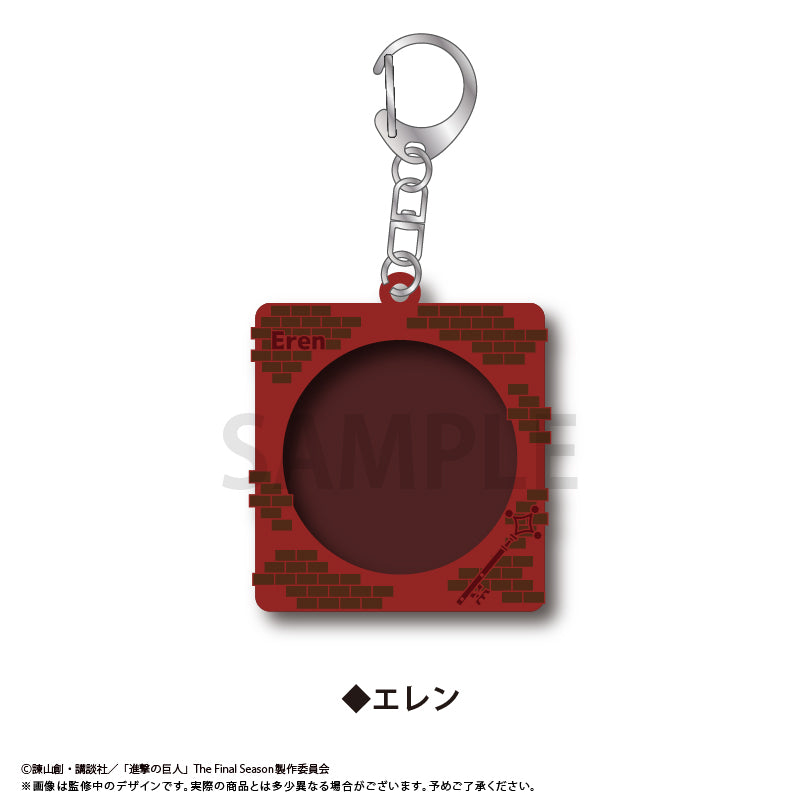 (Goods - Badge) Attack on Titan Rubber Button Badge Case Eren