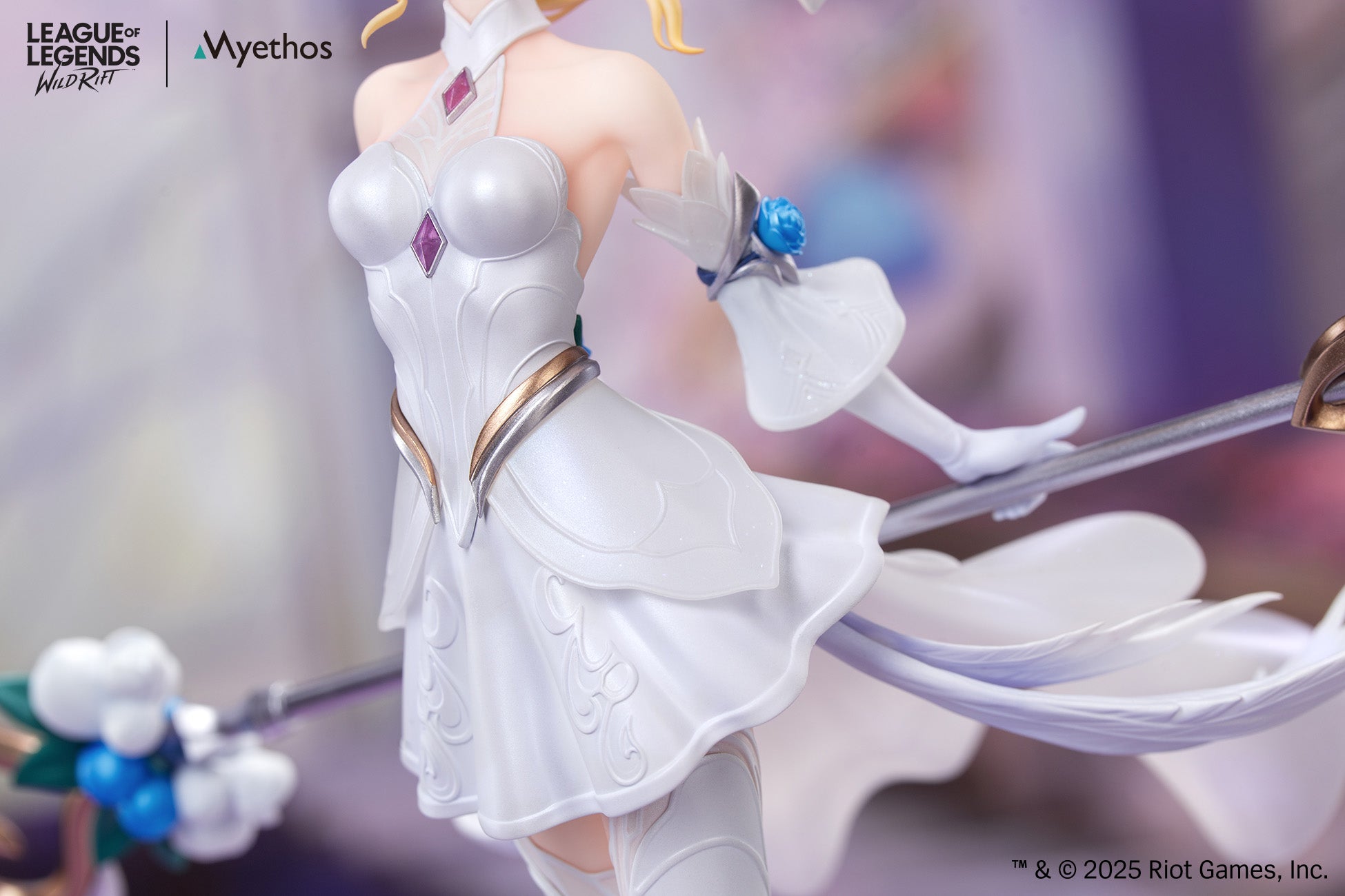 (Bishojo Figure) Gift + League of Legends: Wild Rift Crystal Rose Lux 1/8 Completed Figure