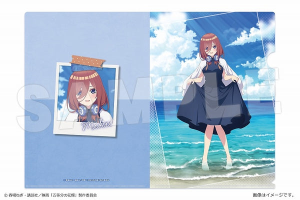 (Goods - Clear File) The Quintessential Quintuplets Movie A4 Clear File Beach Date Ver. 03 Miku Nakano