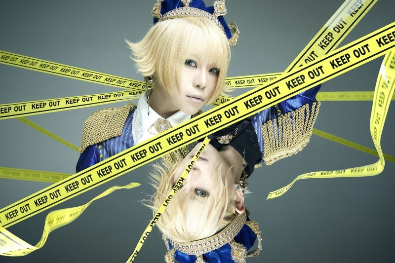(Maxi Single) SYM-BOLIC XXX by VALSHE [Regular Edition] Animate International